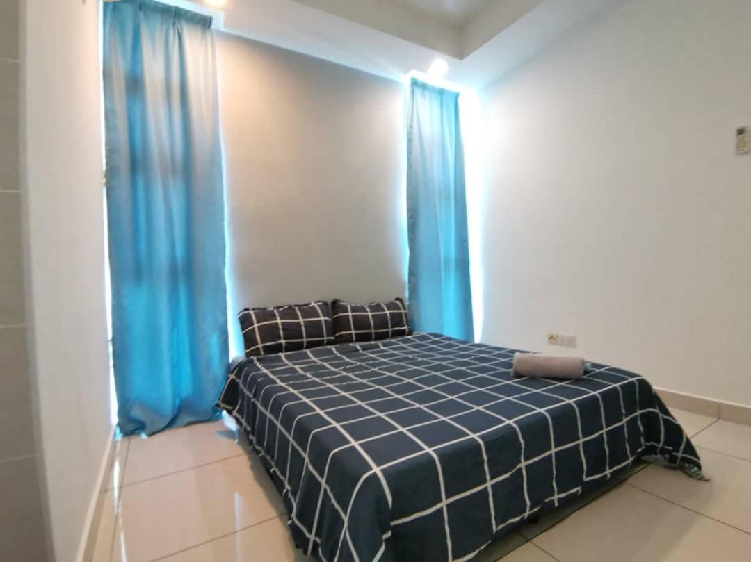 Homestay Kuala Lumpur ; Terminal Tbs ; Bukit Jalil Eksteriør bilde