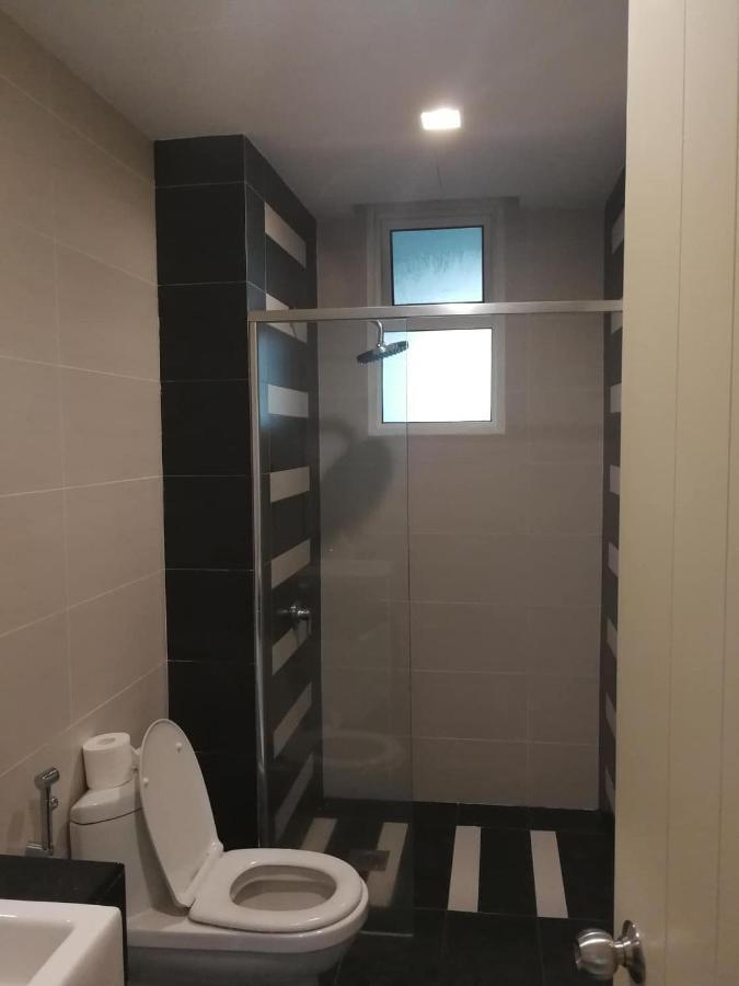 Homestay Kuala Lumpur ; Terminal Tbs ; Bukit Jalil Eksteriør bilde